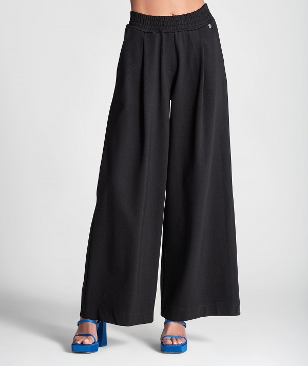 Wide trousers...
