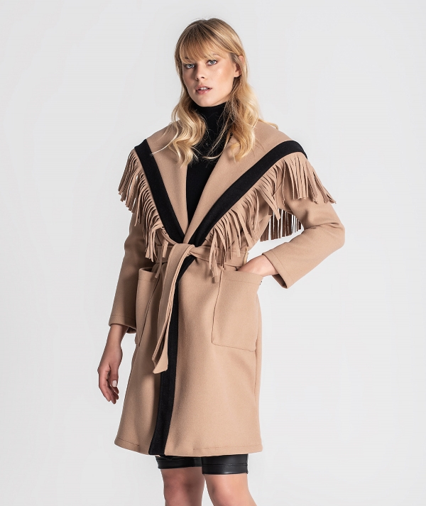 Coat with fringes...