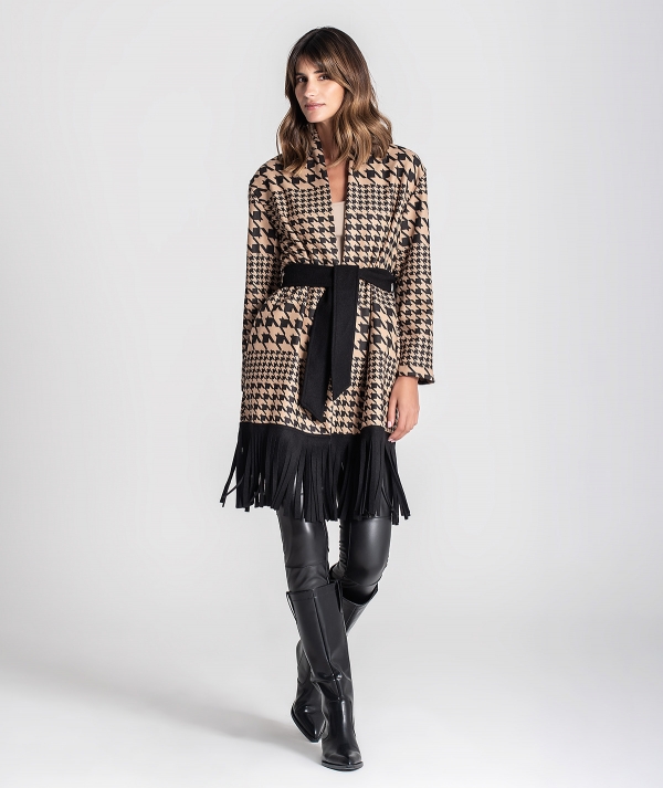 Pied-de-poule coat