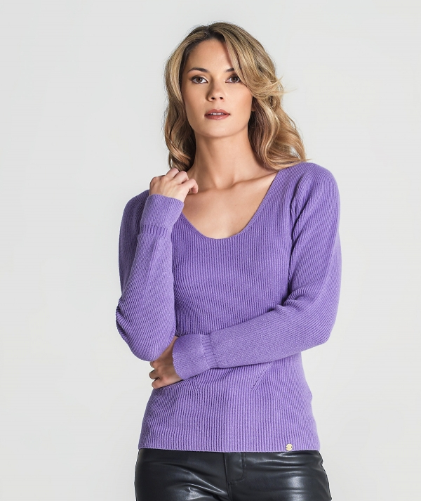 Round neckline...