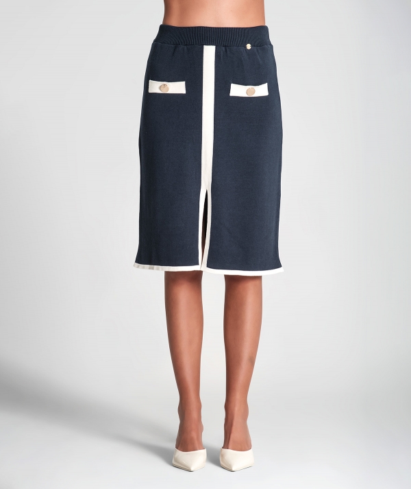 Skirt with contrasts