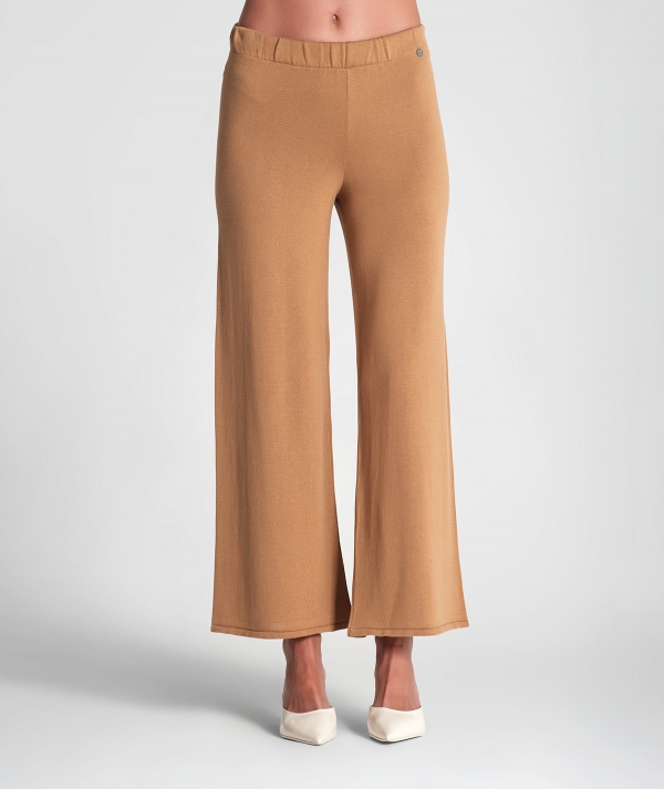 Basic pants with...