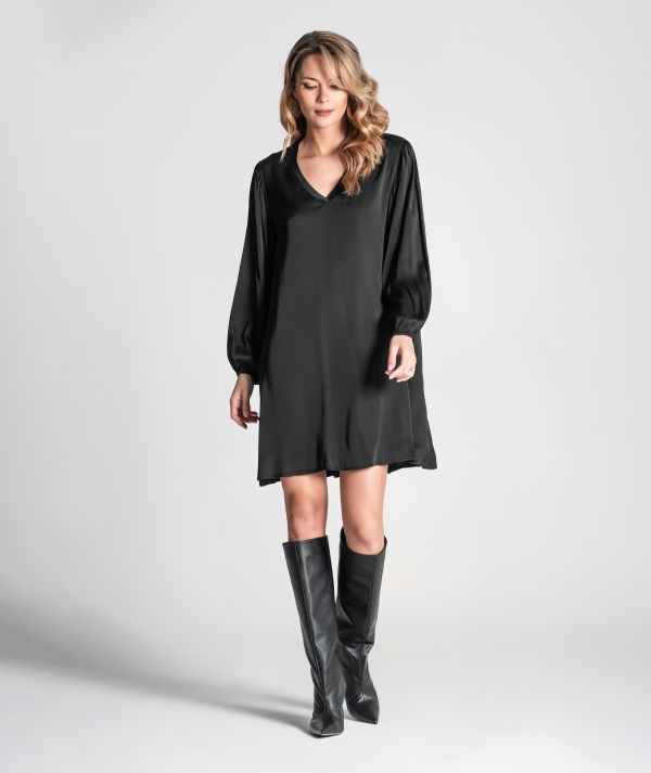 Short dress with...