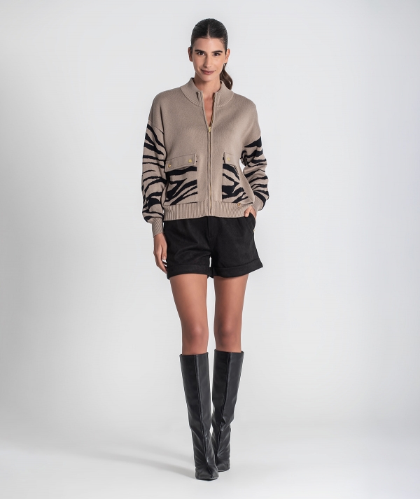 Casaco com animal...