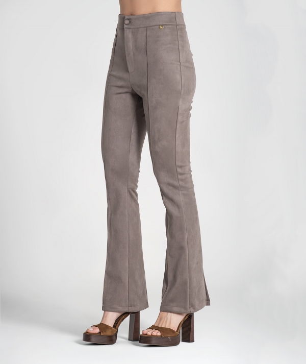 Calças boca de sino