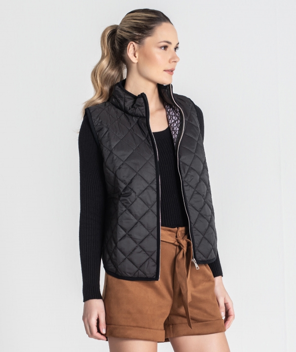 Short quilted vest