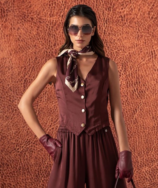 Short satin vest