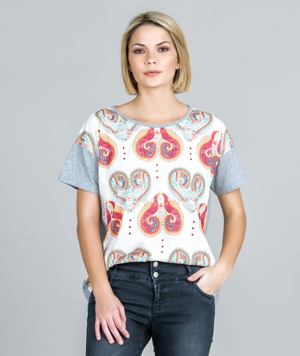 T-Shirt ethnic motif