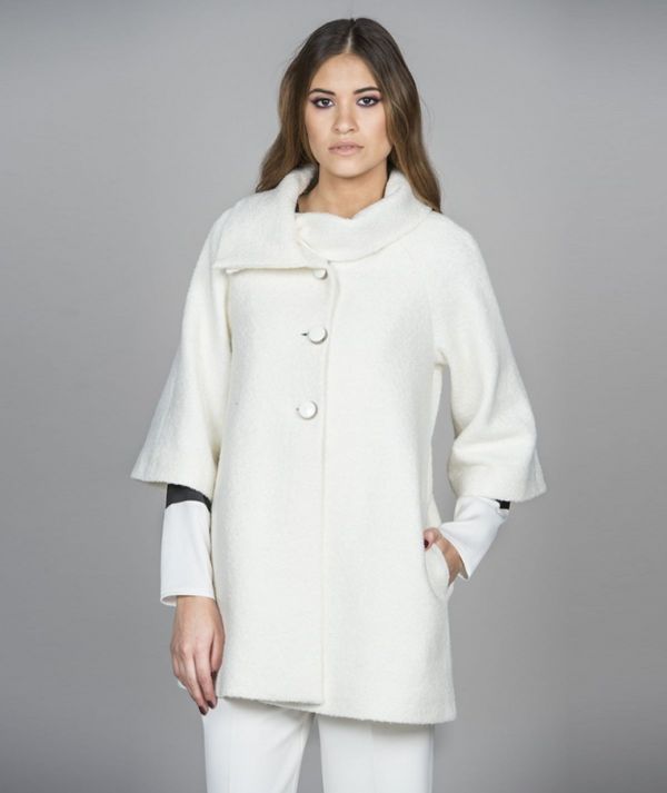 Coat with buttons...